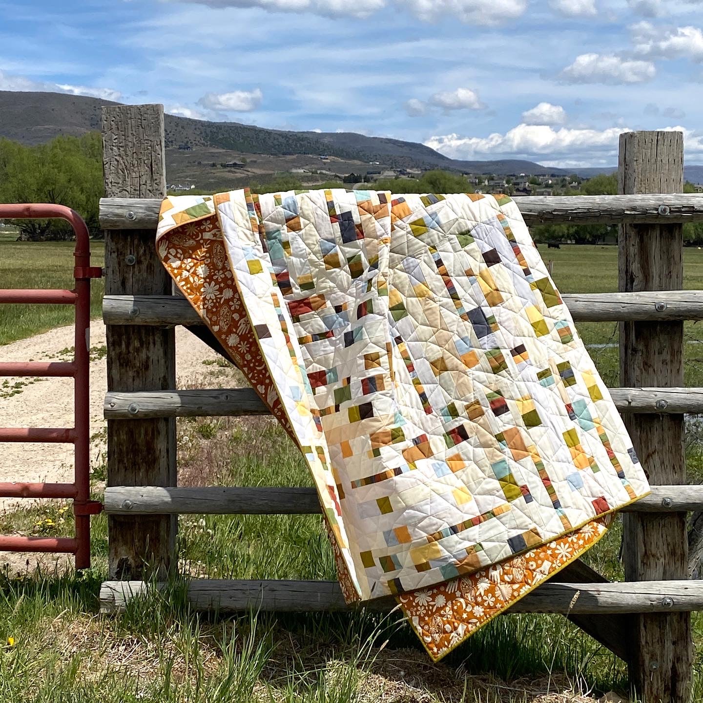 Rooftop Wonders quilt pattern by Amy Ellis – modern block design